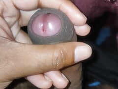 Hendsame boy ke Lund ka Pani nikal diya