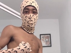 Kingguddah hooded up