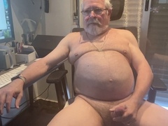 Cum-hungry daddy bear returns after a long break - New Year's Day 2024