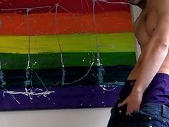 Jock teases with his toned muscles and jerks off solo