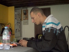 Sporty dude welcomes his friend over for some real cam sex