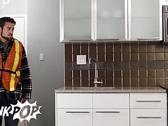 Construction Worker Dante Colle Gets Lucky As He Finds Troye Dean Eagerly Waiting To Get His Ass Drilled - TWINKPOP