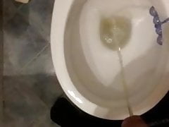 Greek married (teacher)daddy piss for me