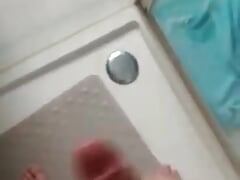 Small solo shower
