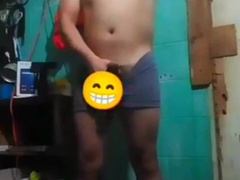 Jesus en boxer jalandose el pene avienta semen #5
