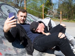 Hunk Vito fucks skater boy Ryu