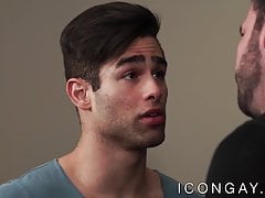 Muscular hunk fucks his lover as a last resort for breakup