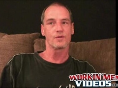 Mature homo masturbates hard while fingering his asshole