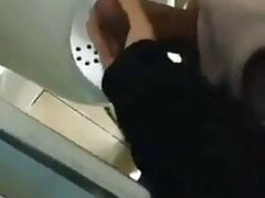 Sego il camionista nei cessi dell autogrill