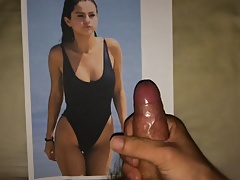 Selena Gomez cum tribute 8