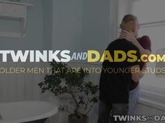 Skinny amateurs Oliver Morgenson and Tannor Reed indulge in bareback after rimming