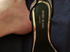 High heel fun with feet and toes x