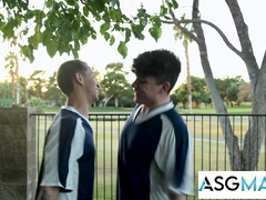 Soccer Twunks Douche Off And Pulverize Each Other Firm