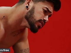 Jonas Jackson Has A Sex Wish To Fuck Pietro Duarte - Men.com