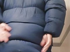 Yeti overfilled down parka wank