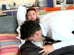 Guys having fun, sexy guys, in spanish