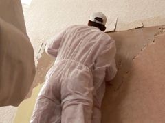 Handworker in Bareback Fuck During Work
