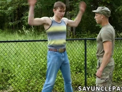 Newbie Darron Bluu deepthroats Sergeant Ethan Sinns long cock