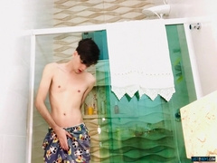 Lean youngster fledgling Henry Evans strokes rock-hard knob solo