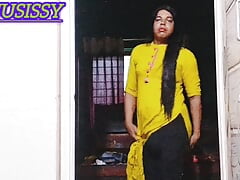 Sexy bottom crossdresser in Salwar