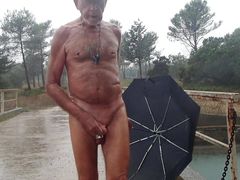 hard exhub under heavy rain