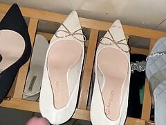 Shoot a woman's heels in front of her door. If anyone comes