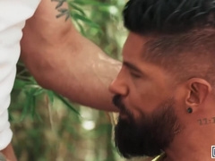 Scott Carter Watches Justin Jett Working Out In The Park, Joins Him For A Different Workout