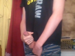 German Amateur Stud Hasty Wank Sesh With Jizz