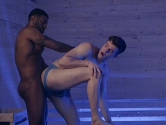 Loud interracial at the sauna for Maverick Sun and Braxton Cruz