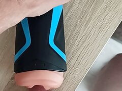 Geile Muschi auf dem Tisch gefickt
