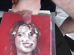 Emma Roberts tribute