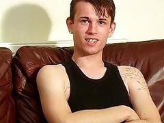 Cute British twink cums after jerking