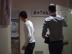 Amateurs Cameron James and Luke Vogel fuck with Casper Ellis