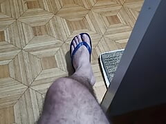 Peludo safado! Pau duro, duro e duro!