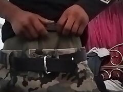 la gran verga de un militar