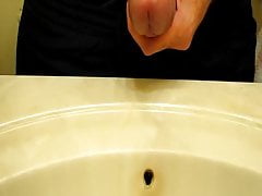 Hung Cock Giving A Spritzing