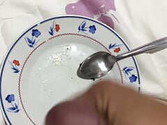 I Love to Swallow My Cum After a Big Milking