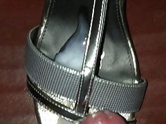 Cum on heel