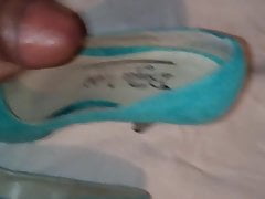 Blue high heels shoejob cumshot