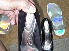 bought black heels from ebay