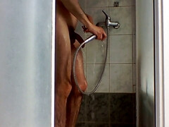 Showers, homosexual, stud