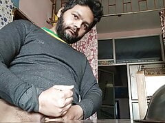 Ladka ka loha ka Lund aur sexy ladki ka mast gand dono hai