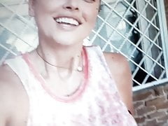 Amra cum tribute prskam trudnu amru face hug cum bosnia mom