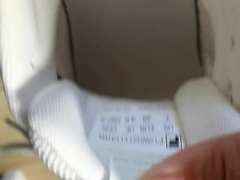 Jizm on FILA boots 射进美女的FILA运动鞋