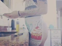 Sissy Aniya - housewife doing kitchen work