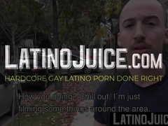 I pay this tattooed hung Manu so I can touch his well built body and stroke his cock