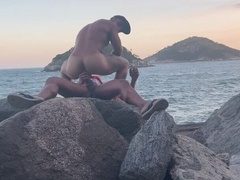 TheLion fucks StrayCat beach