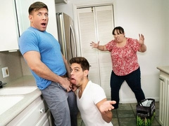 Twinks Michael DelRay and Bruce Beckham fucked by Zander Lane