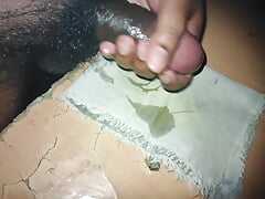 Who want to eat my thick cum 🤤