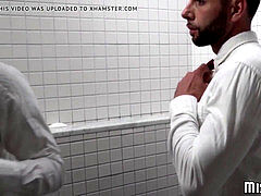 two Mormon twunks hook up in the douche secretly